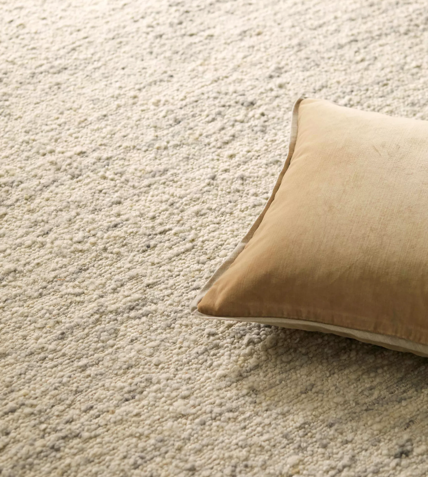 Henley pelican off white floor rug