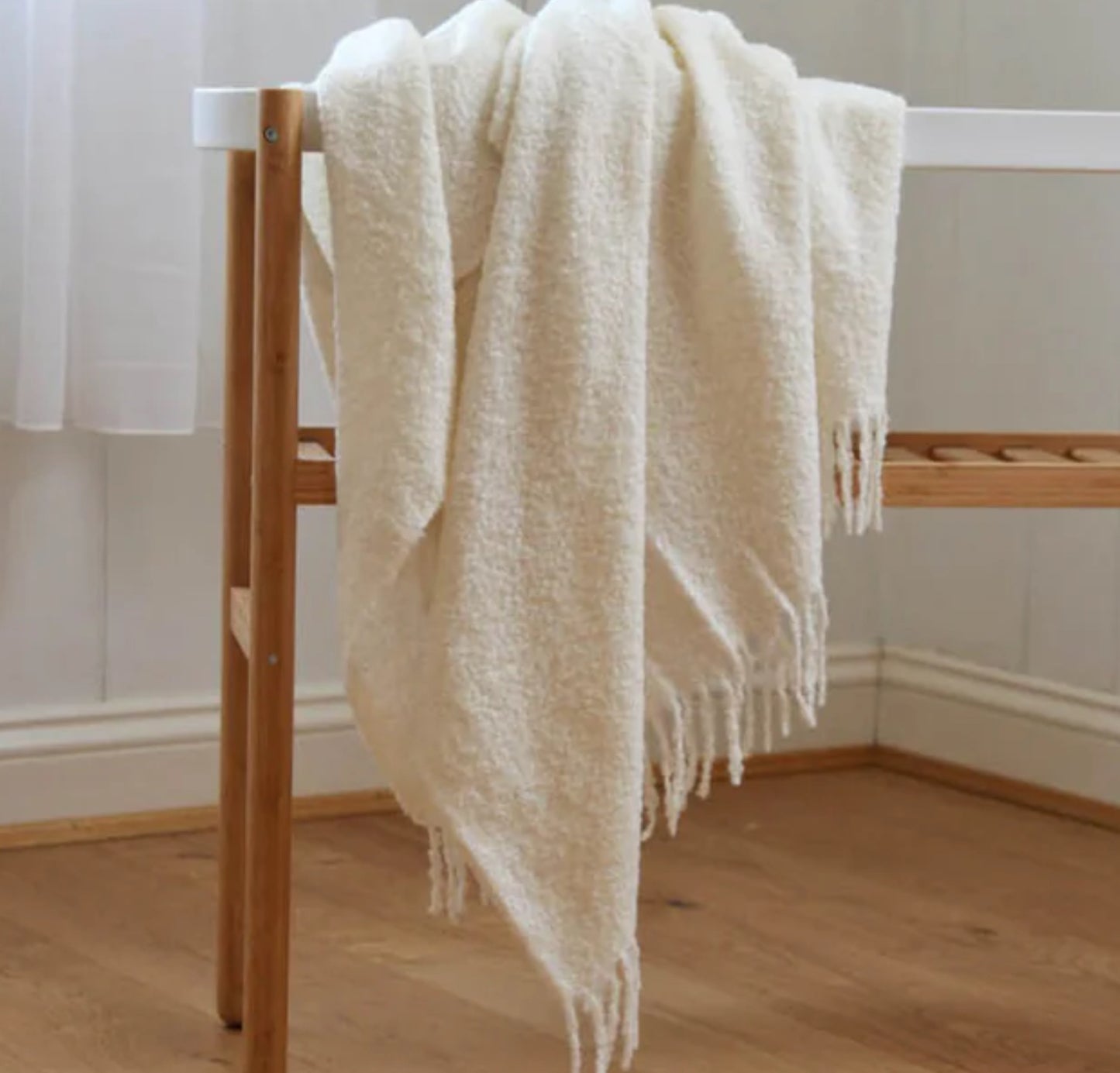 Alpaca Boucle Throw - Ivory