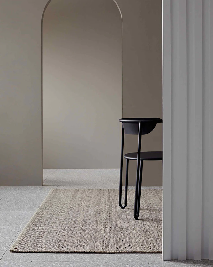 Andes feather floor rug