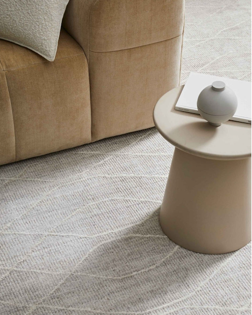 Katari moon light grey floor rug