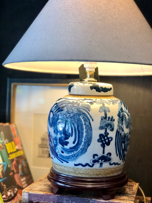 Asian Pattern Ceramic Table Lamp