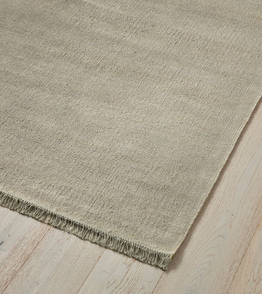 Emilio rug in 5 colours. Available in 2 x 3m and 3 x 4m