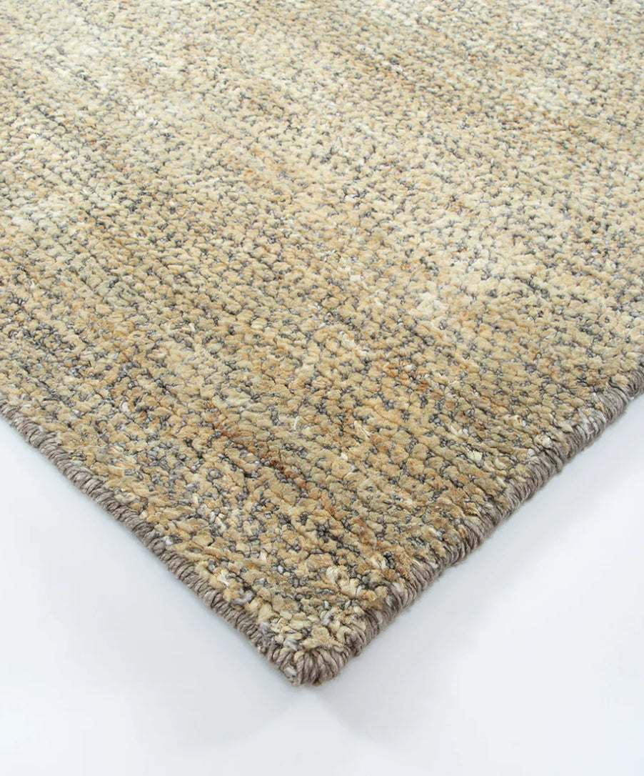 Fairbanks in 2 colours available in 4 sizes