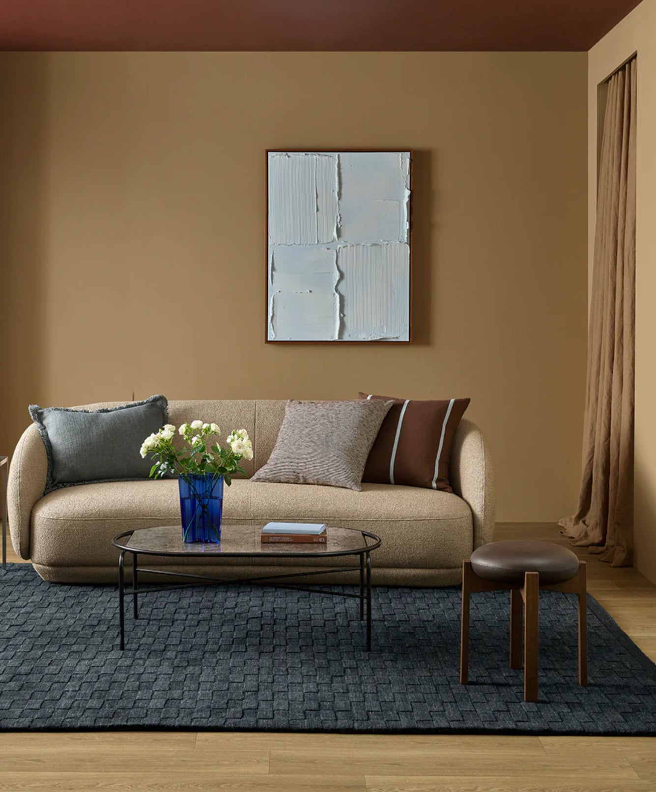 Hugo in 4 colours available in 2x3m, 2.5x3.5m and 3x4m