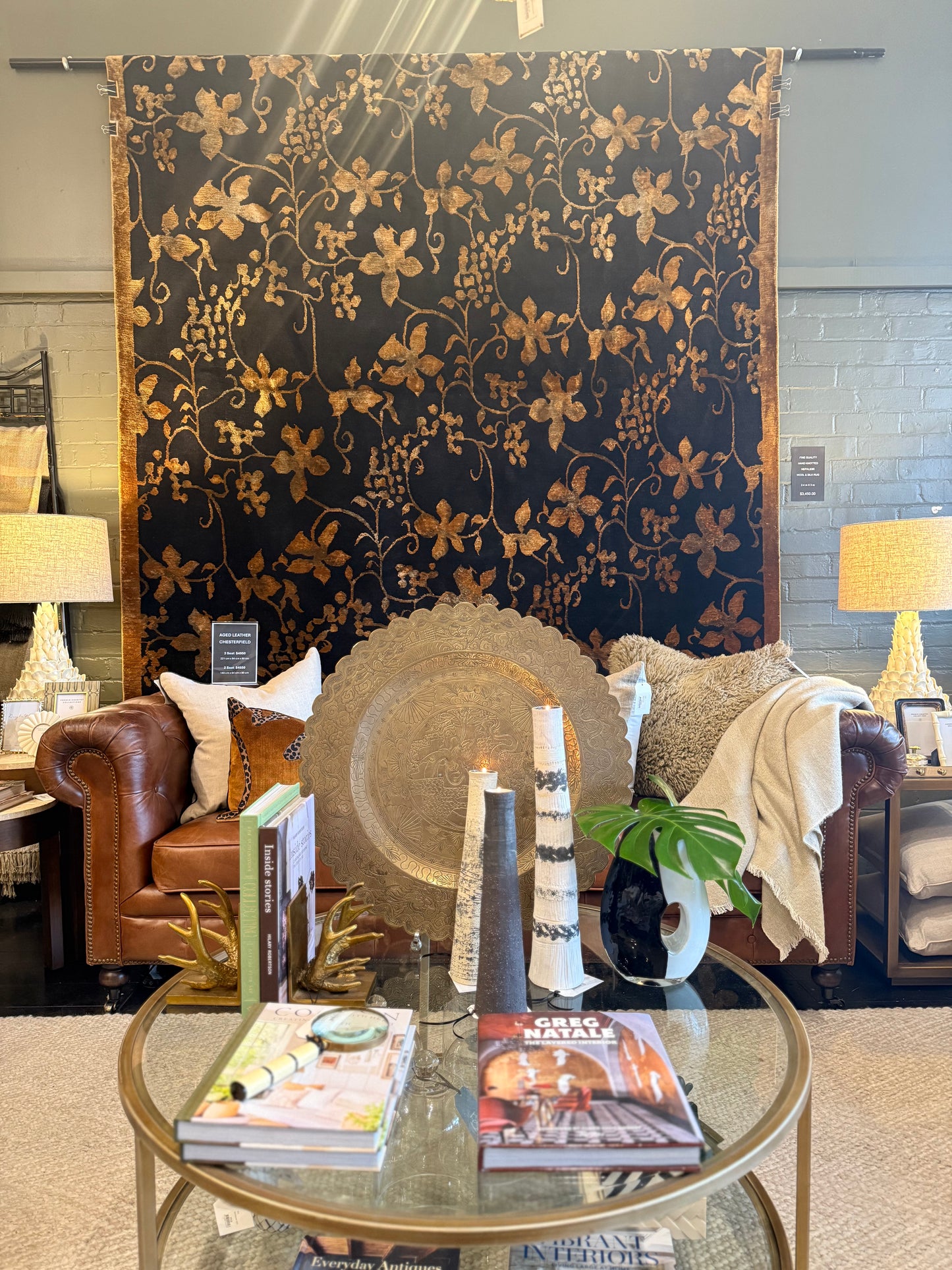 Fine Quality Hand Knotted Napalese Rug