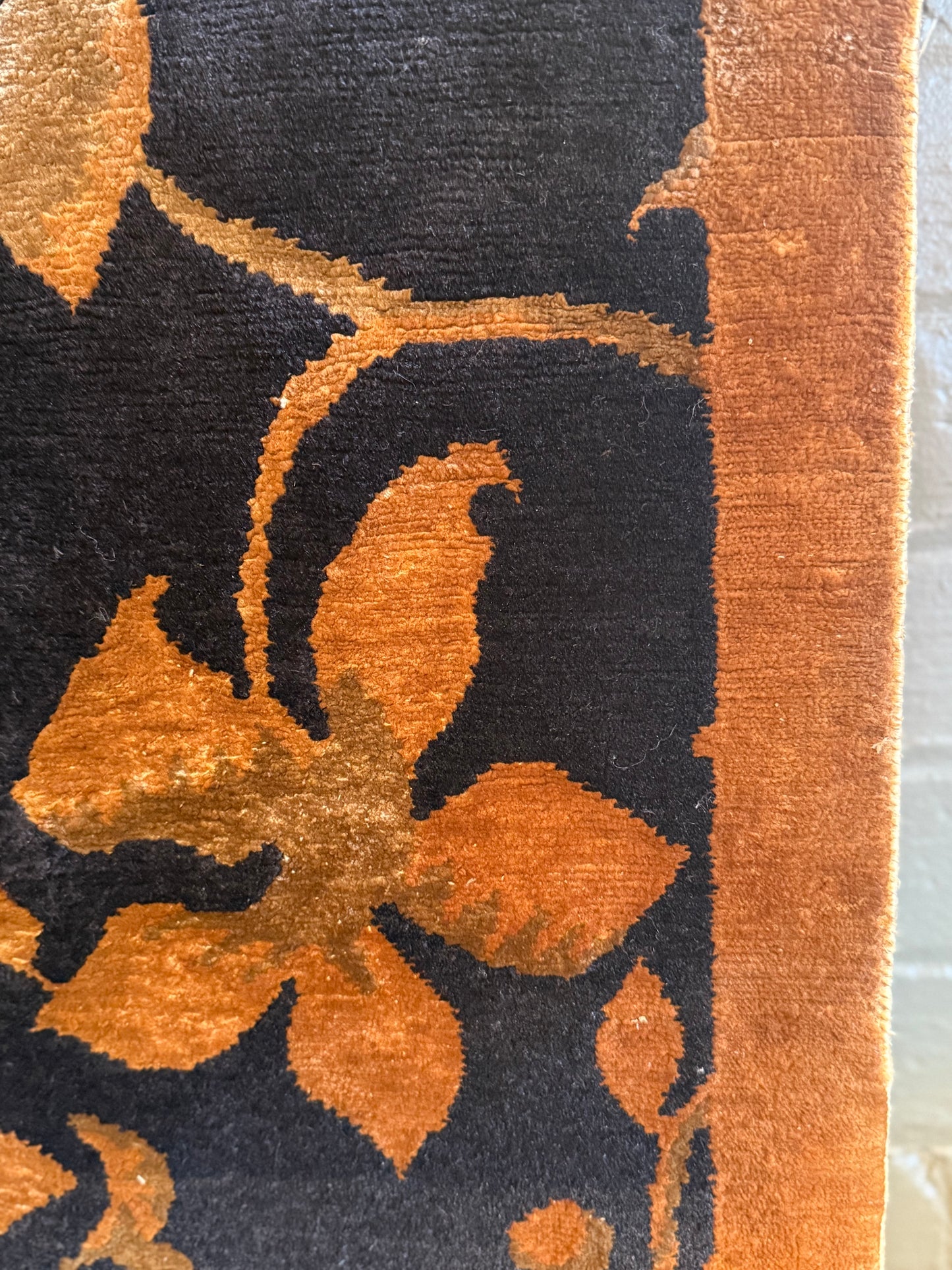 Fine Quality Hand Knotted Napalese Rug