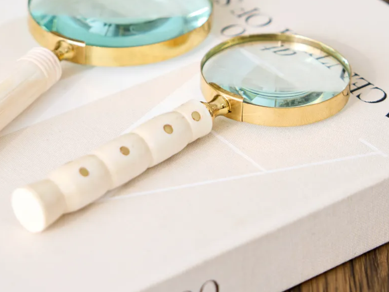 Calliope Magnifying Glass