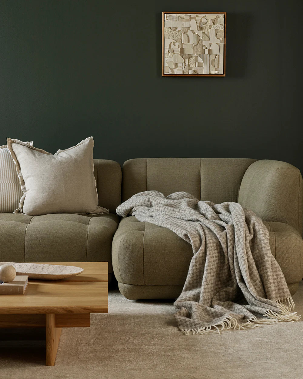 Lambswool Flemish Throw in Fawn